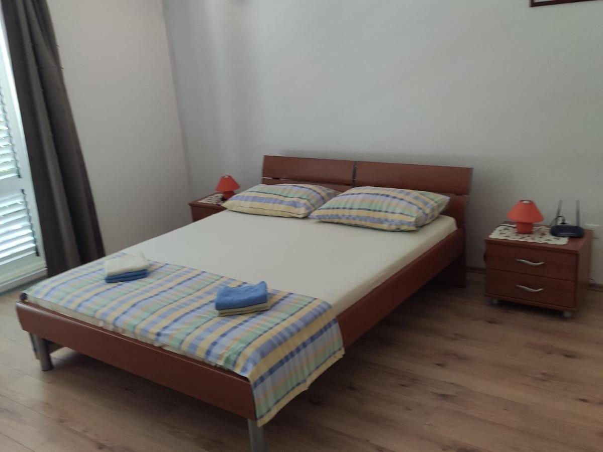 Apartments Ivo Макарська Екстер'єр фото